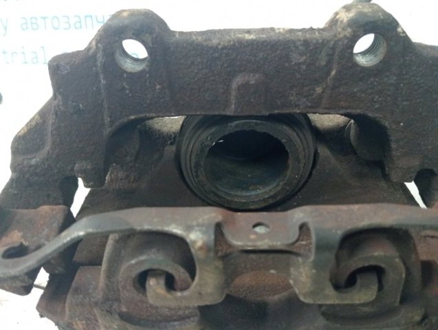 1835113 FORD Суппорт тормозной передний правый купить в Черновцы