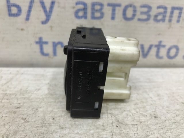 183569 MITSUBISHI Регулятор зеркал купить в Житомир