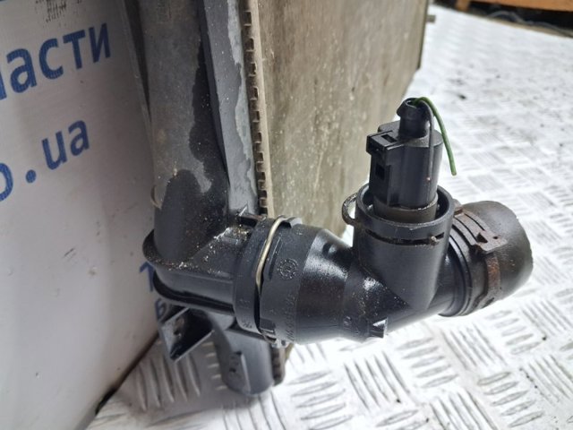 VAG 1K0121251BL Радиатор охлаждения двигателя в наличии Кривой Рог