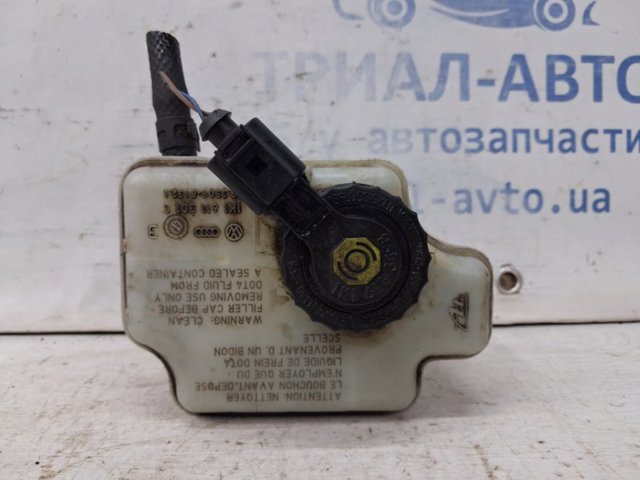 1K1611301C VAG Бачок тормозной купить в Винница