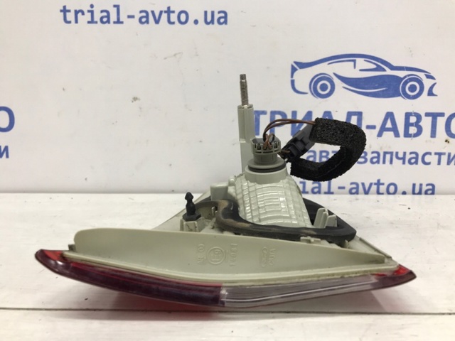 2070888 FORD Фонарь задний правый внутренний купить в Житомир