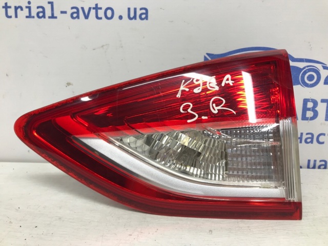 Фара задняя правая внутренняя 2070888 FORD