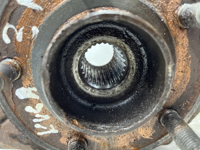 Кулак поворотный правый 2071957 FORD