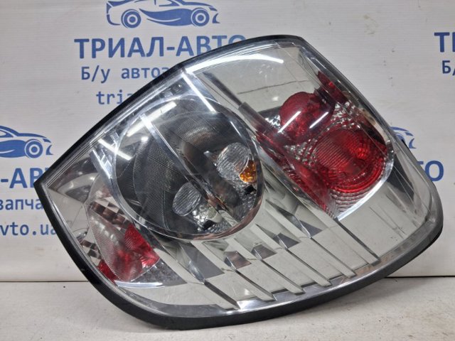 Задняя правая фара 20977720 GM