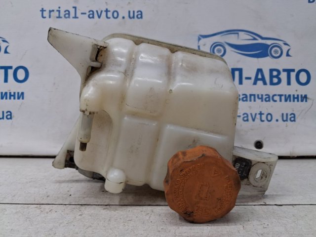 20987017 Бачок системы охлаждения расширительный купить Ужгород