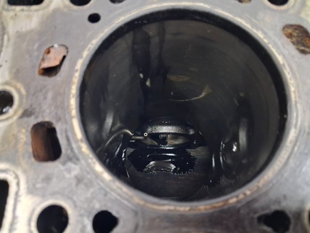 211004A000 HYUNDAI Блок цилиндров двигателя купить в Винница