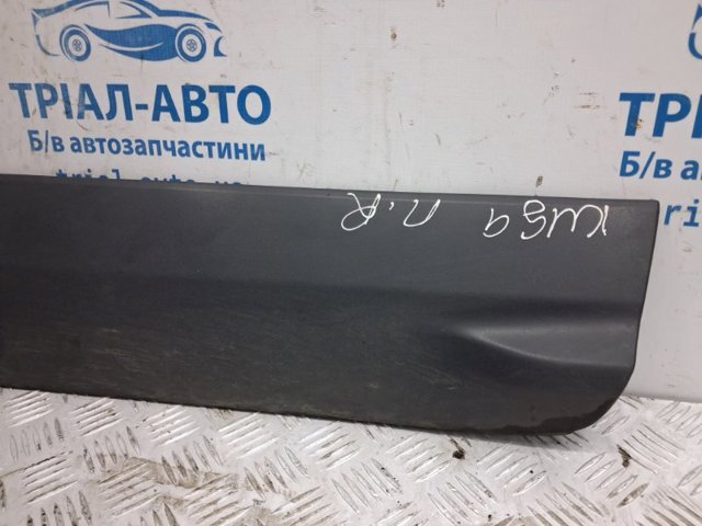 FORD 2111817 Молдинг двери передней правой в наличии Кривой Рог