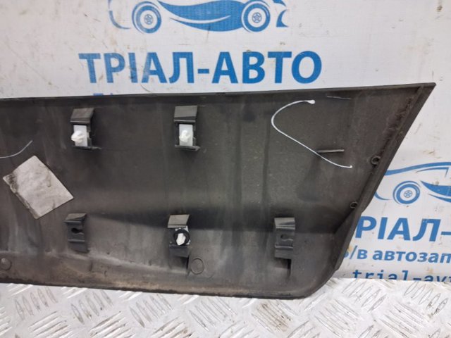 FORD 2111828 Накладка двери задней правой в наличии Запорожье