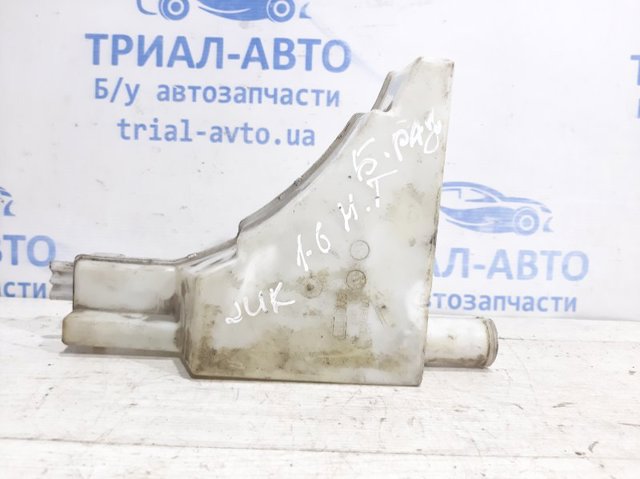 Бачок системы охлаждения двигателя расширительный 217101FA0A NISSAN
