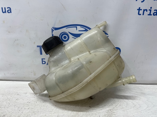  Расширительный бачок 217114EA0A NISSAN