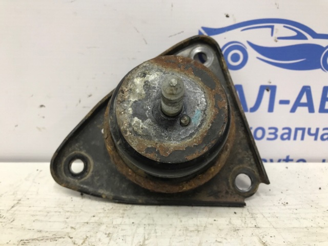 HYUNDAI 218101H300 Подушка (опора) двигателя правая в наличии Полтава
