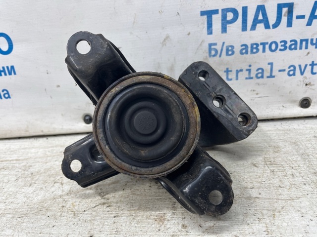 21810A5200 HYUNDAI Подушка (опора) двигателя правая купить в Кривой Рог