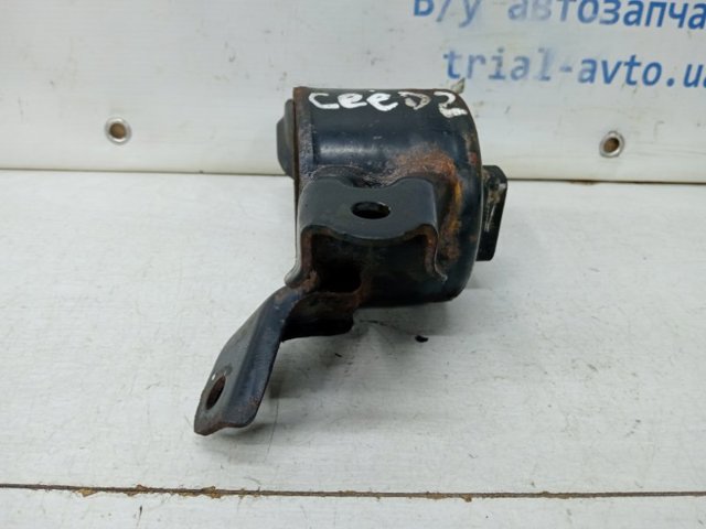 21830A5200 HYUNDAI Подушка (опора) двигателя левая купить в Ужгород