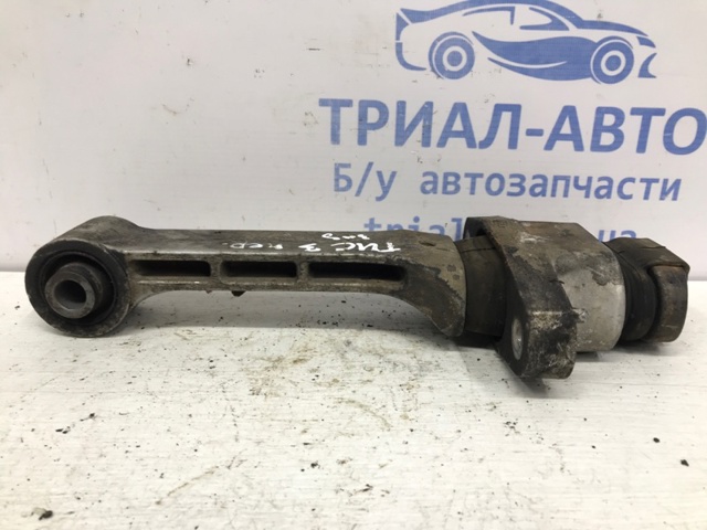 HYUNDAI 21950D3000 Кронштейн подушки (опоры) двигателя передней в наличии Тернополь