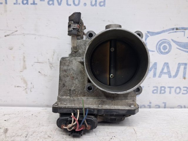 Дроссельная заслонка 220300P050 TOYOTA