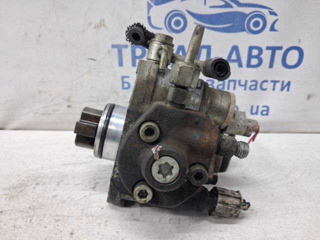 Насос топливный высокого давления (ТНВД) 221000R010 TOYOTA