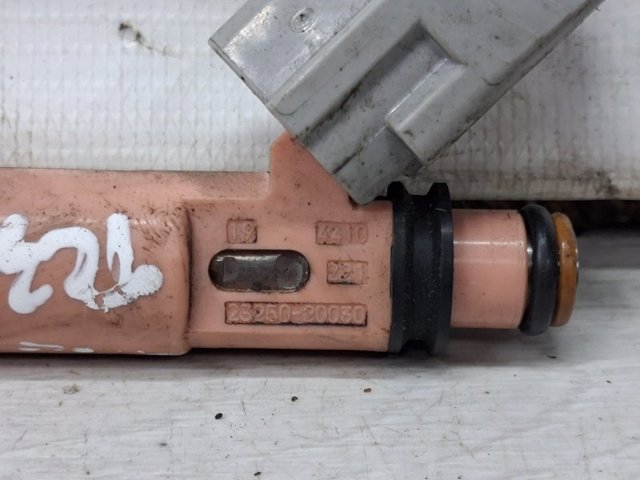 2320920030 TOYOTA Топливные форсунки купить в Черкассы