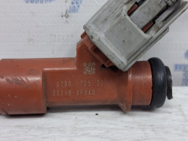 Форсунка инжектора 2320931050 TOYOTA