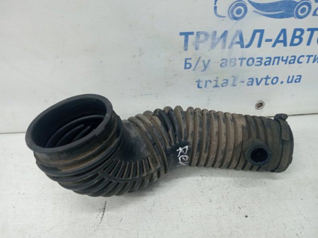 SSANG YONG 2372108400 Патрубок воздушный, расходомера воздуха в наличии Черкассы