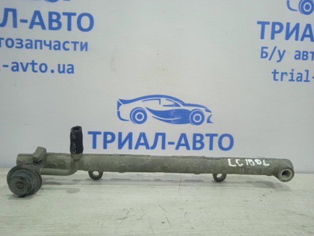 2380750050 TOYOTA Распределитель топлива (рампа) правый купить в Ровно