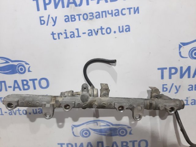 TOYOTA 2380750050 Распределитель топлива (рампа) правый в наличии Житомир