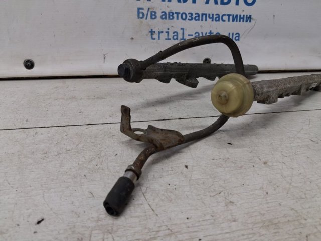 2381420020 Распределитель топлива (рампа) правый купить Черновцы