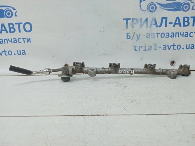 TOYOTA 2381428031 Распределитель топлива (рампа) в наличии Черновцы