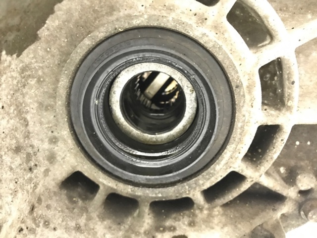 2500A210 MITSUBISHI КПП купить в Черновцы