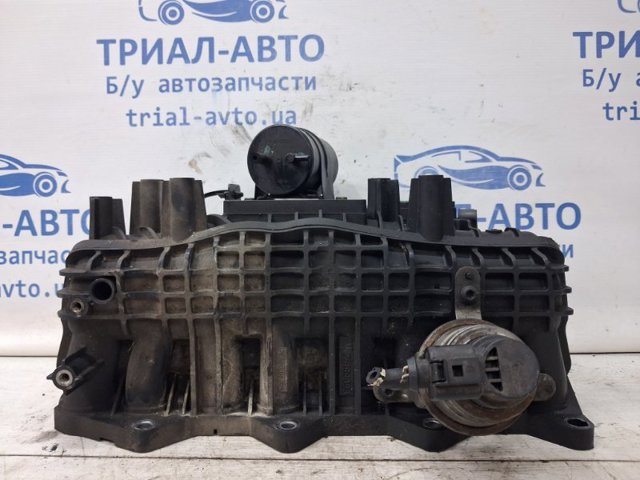 Коллектор впускной 25193560 GM