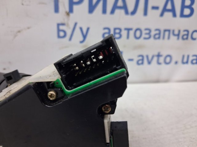25260CB60A NISSAN Переключатель подрулевой правый купить в Житомир