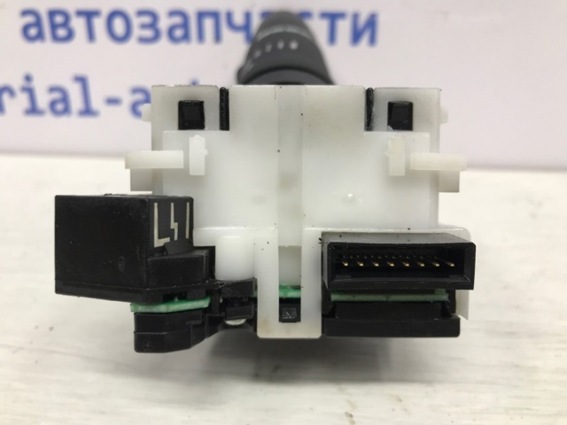 25260EM00E NISSAN Переключатель подрулевой правый купить в Каменское