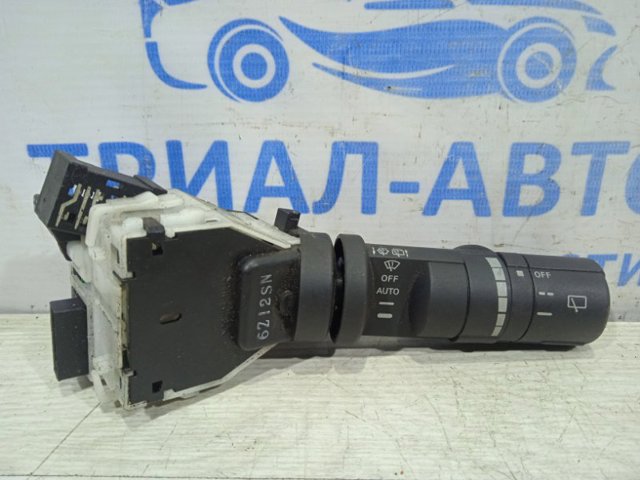 25260JD00A Правый подрулевой переключатель купить Днепр