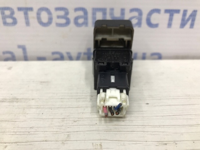 NISSAN 25290EL80A Кнопка включения аварийного сигнала в наличии Николаев