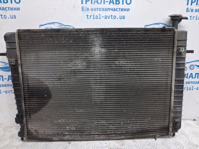 HYUNDAI 253102E100 Радиатор в наличии Львов