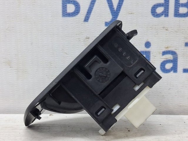 25411AX600 NISSAN Кнопка подъемника заднего стекла купить в Николаев
