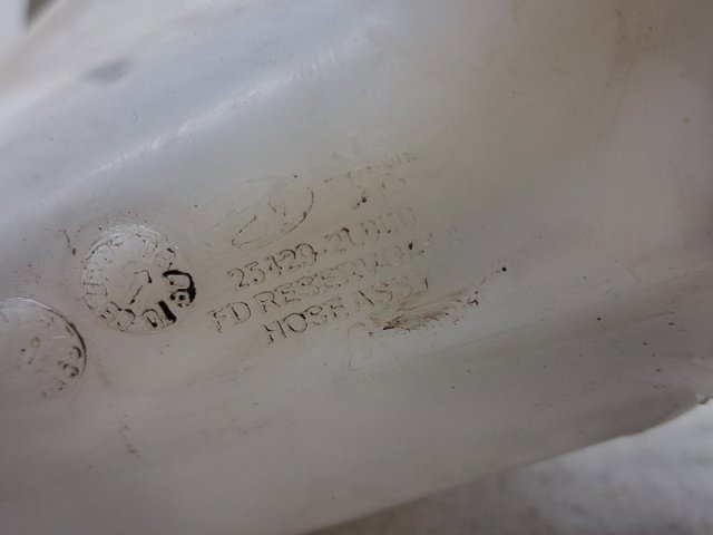 Бачок расширительный 254312L000 HYUNDAI