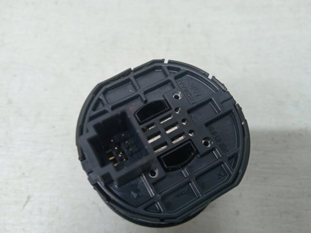 NISSAN 25535JG01B Кнопка включения полного привода в наличии Тернополь