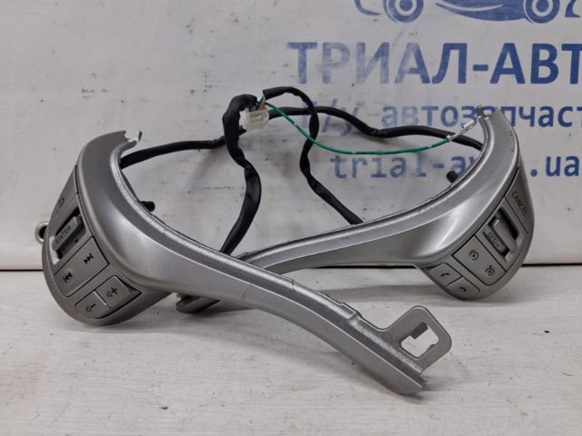 NISSAN 255504BC3A Блок кнопочных переключателей рулевого колеса в наличии Одесса