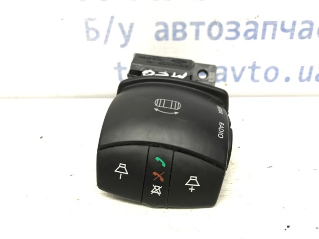 255520014R RENAULT Переключатель подрулевой, управления аудио системой купить в Ужгород
