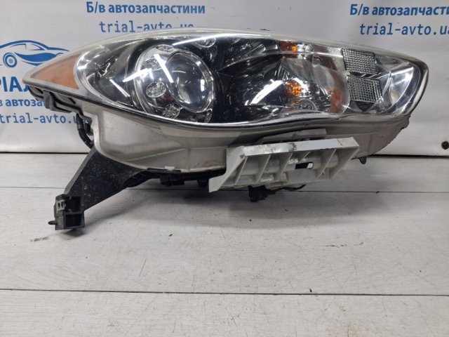 NISSAN 260103JA0A Фара правая в наличии Днепр