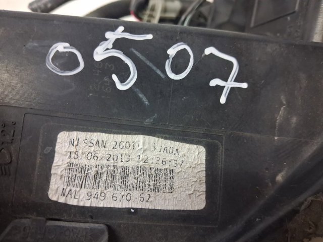 NISSAN 260103JA0A Правая фара в наличии Львов