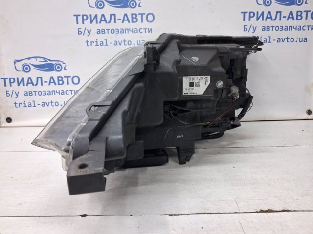 260104EA0A NISSAN Правая фара купить в Хмельницкий