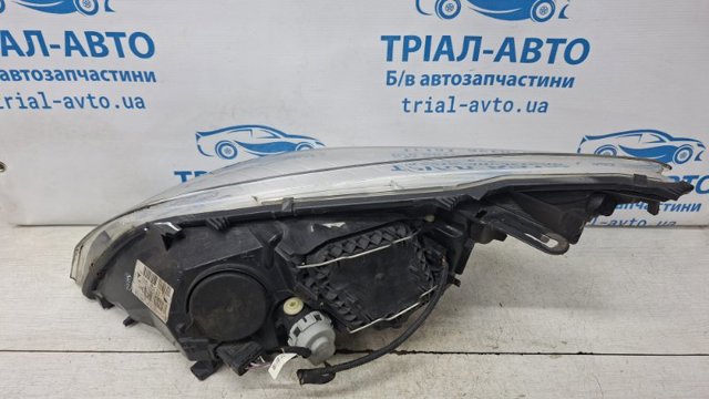 260106839R RENAULT Фара правая купить в Черновцы