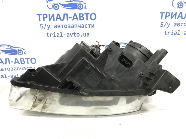 26010JD01A NISSAN Фара правая купить в Николаев