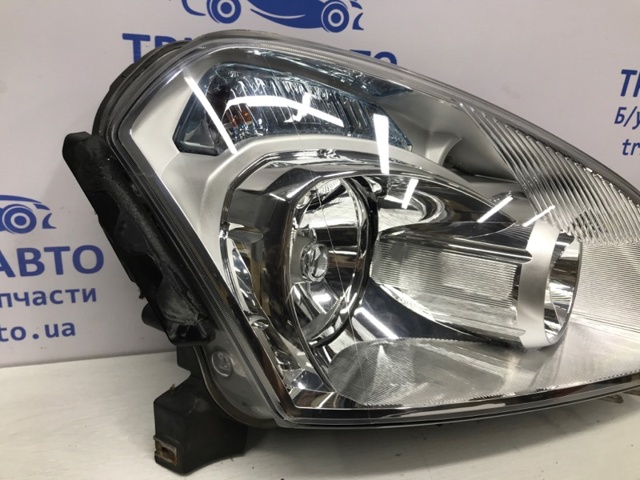 NISSAN 26010JD01A Правая фара в наличии Харьков