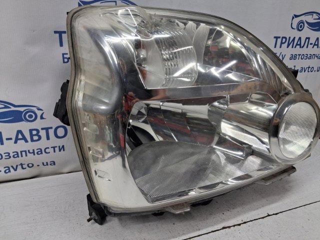 Вставка фары правой 26010JG40A NISSAN