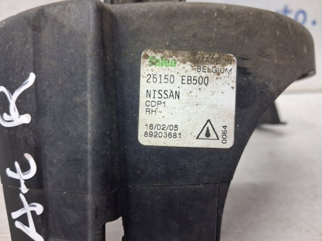 Правая противотуманная фара 26150EB500 NISSAN