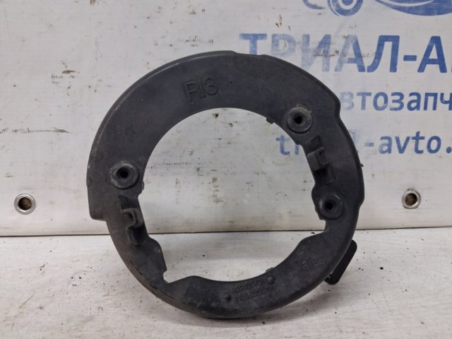 Противотуманка правая 26150EB500 NISSAN