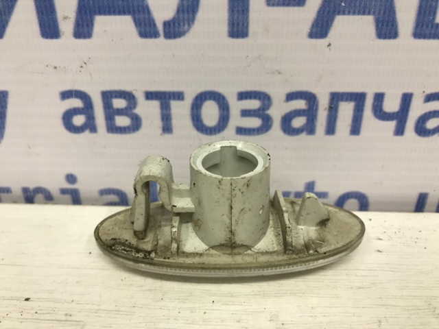 261608990A NISSAN Повторитель поворота на крыле купить в Киев