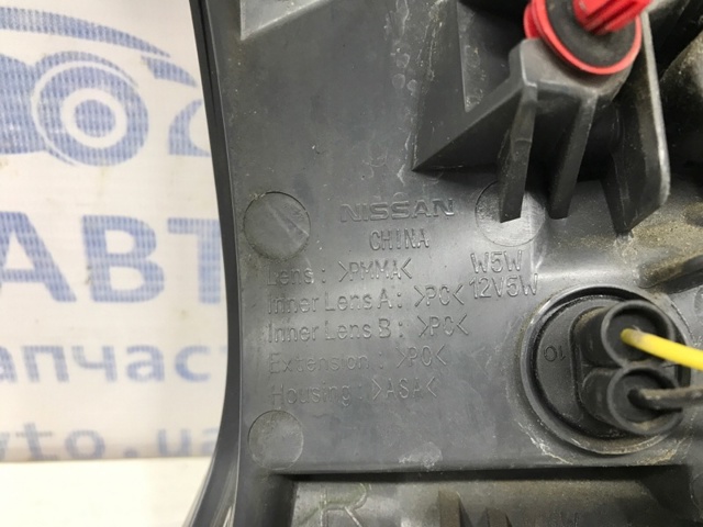 265504CA1B NISSAN Фонарь задний правый внутренний купить в Тернополь